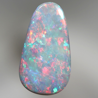 SOLID SEMI BLACK OPAL Bright and sparkling fire